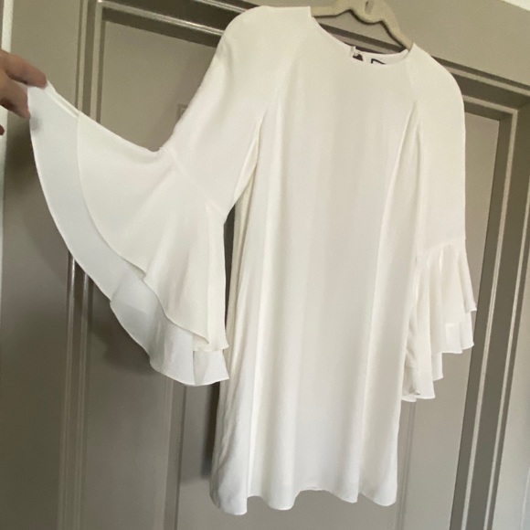 Alexis Mini - Picture 3 of 4